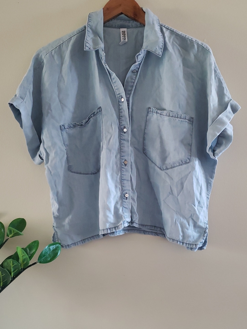 DD77 Tencel Boxy Fit SL Button Front Cropped Shirt - M